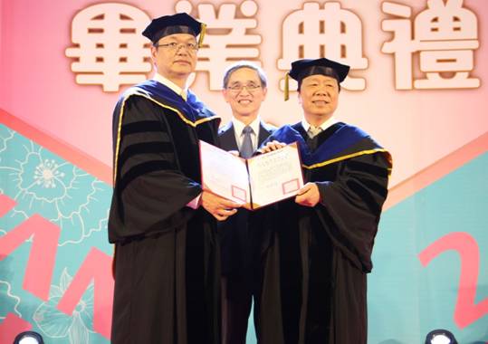 描述: \\data\知識管理中心\06 照片\20160625_臺科大畢業典禮\6.JPG